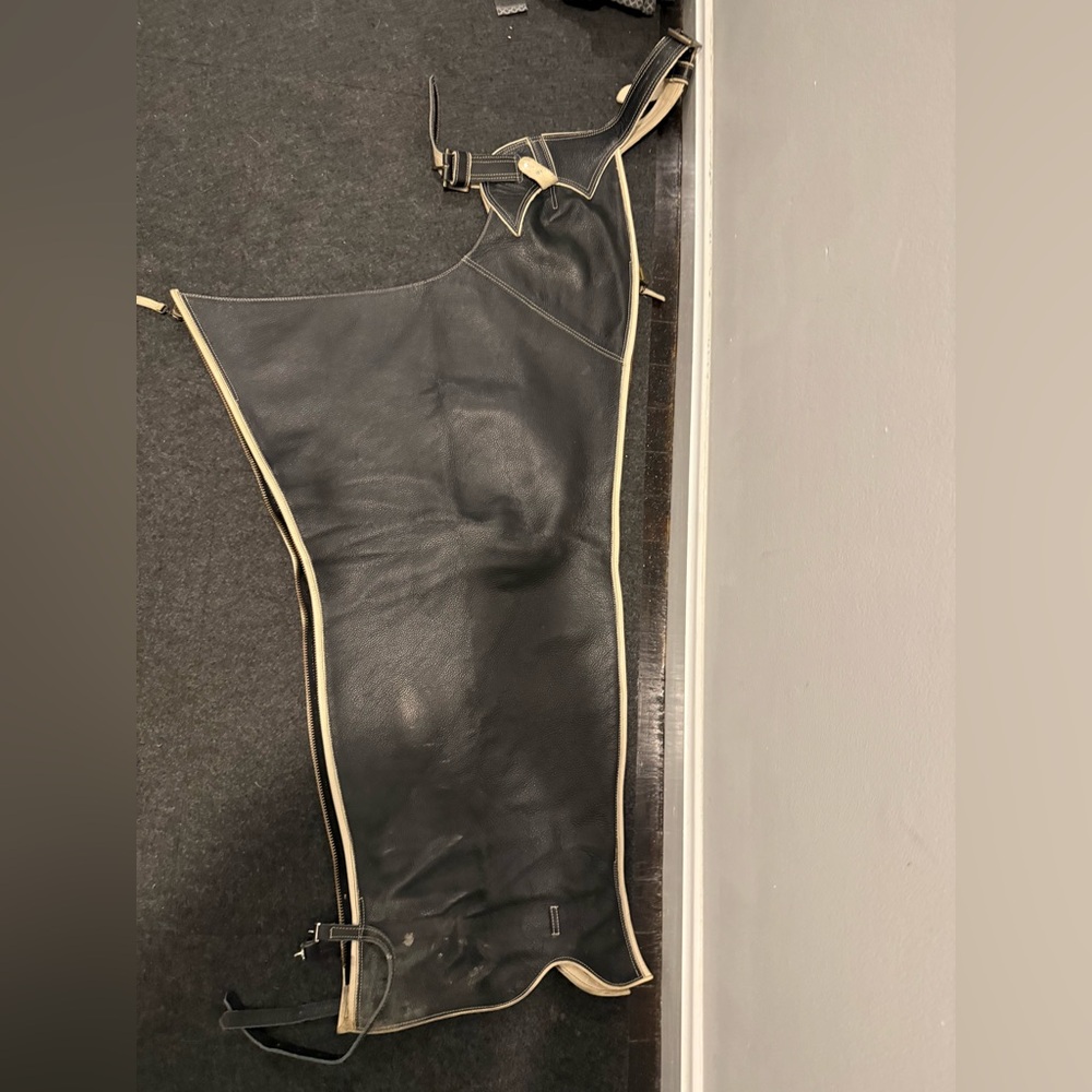 Parlanti full classic chaps size S+ black